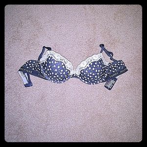 Tommy hilfiger bra.